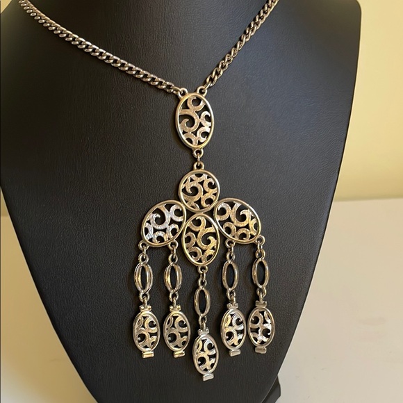 Necklace - Picture 3 of 12